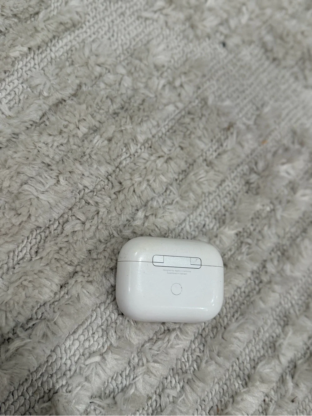Apple White Wireless Earbuds with Charging Case